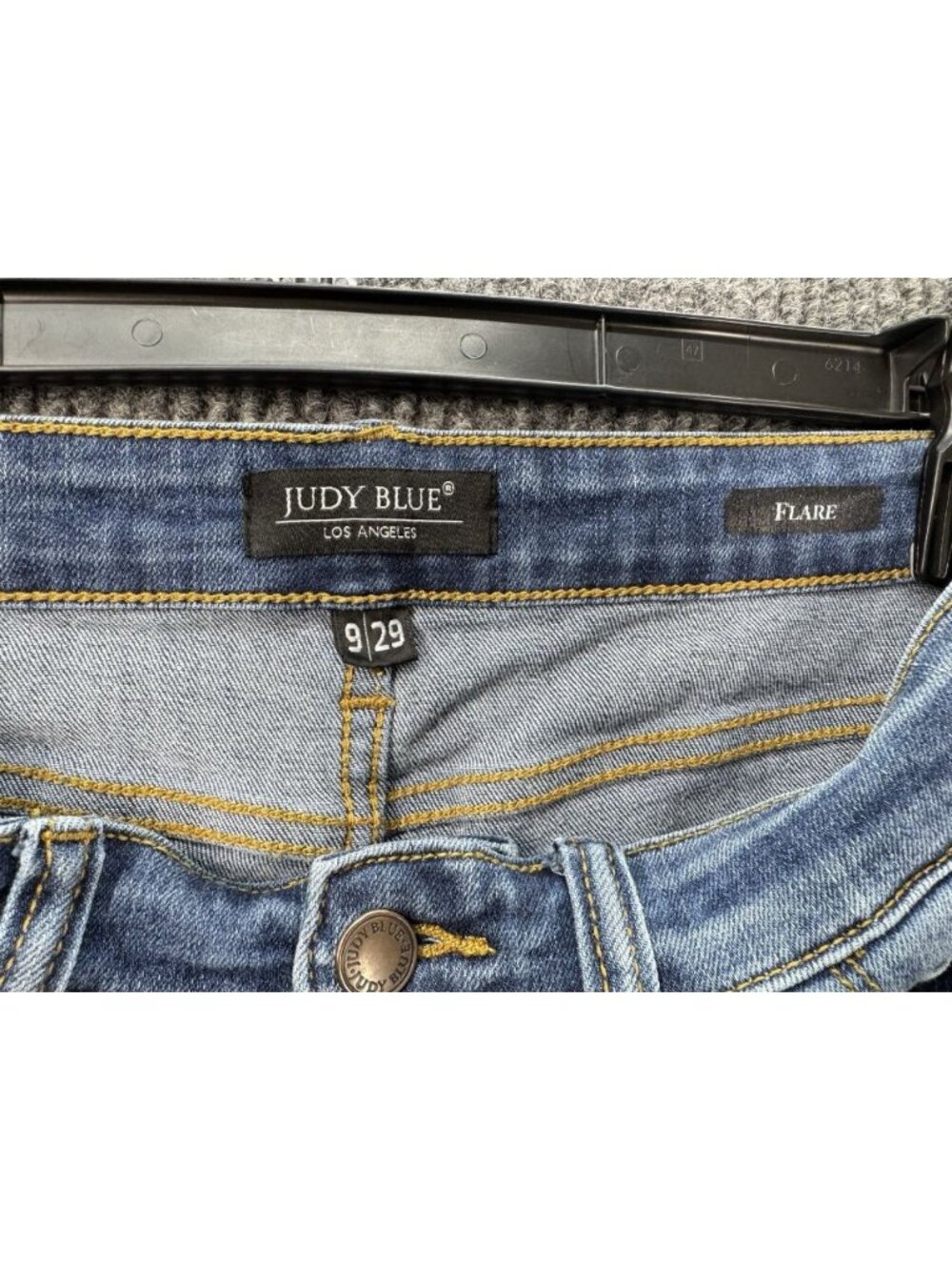 Judy Blue Flare Jeans Womens 9/29 Medium Wash Frayed Tulip Tiered Raw Hem Denim - Picture 4 of 10
